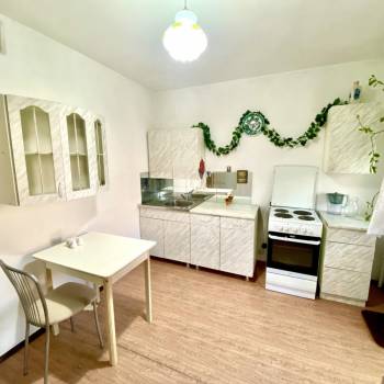 Продается 1-комнатная квартира, 51 м²