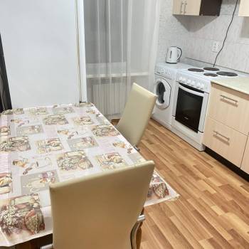 Сдается 1-комнатная квартира, 38 м²