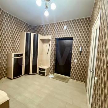 Сдается 1-комнатная квартира, 50 м²