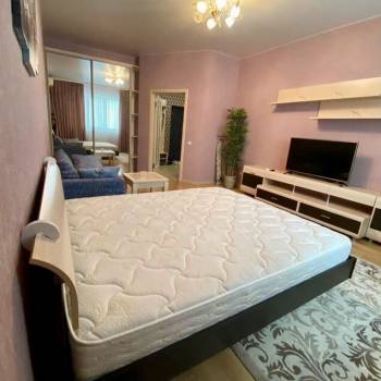 Сдается 1-комнатная квартира, 50 м²