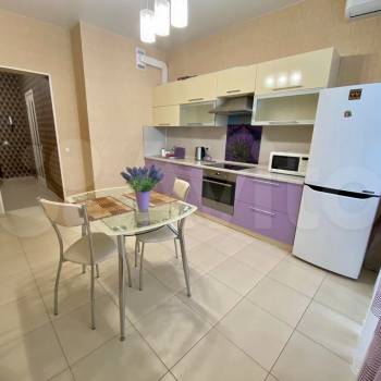 Сдается 1-комнатная квартира, 50 м²