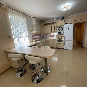 Продается Дом, 260 м²