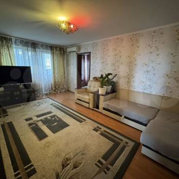 Продается Многокомнатная квартира, 74,2 м²