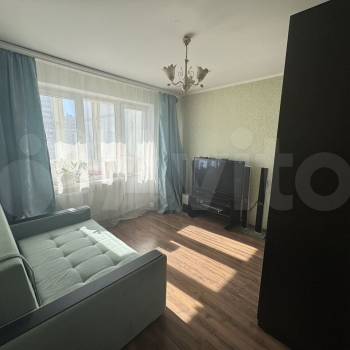 Продается Многокомнатная квартира, 74,2 м²