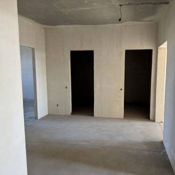 Продается 2-х комнатная квартира, 80,4 м²