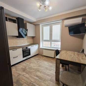 Сдается 2-х комнатная квартира, 69,7 м²