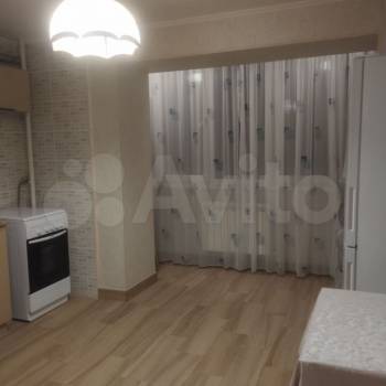 Сдается 1-комнатная квартира, 42,1 м²