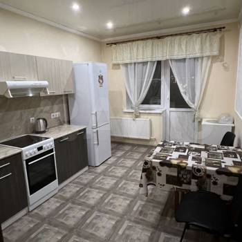 Сдается 2-х комнатная квартира, 57 м²