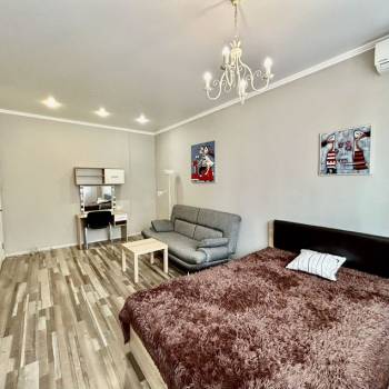 Сдается 1-комнатная квартира, 55 м²