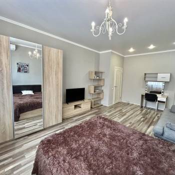 Сдается 1-комнатная квартира, 55 м²