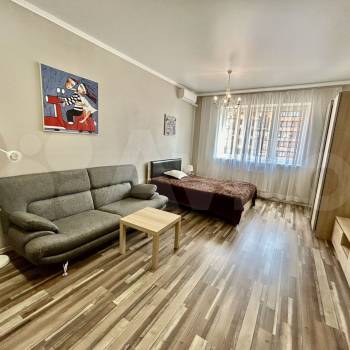 Сдается 1-комнатная квартира, 55 м²