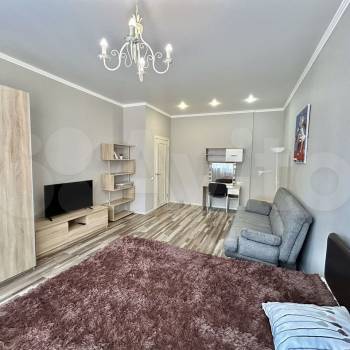 Сдается 1-комнатная квартира, 55 м²