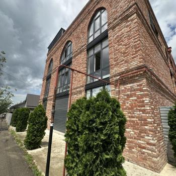 Сдается Нежилое помещение, 270 м²