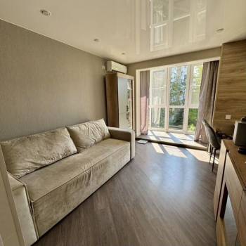 Продается 3-х комнатная квартира, 48 м²