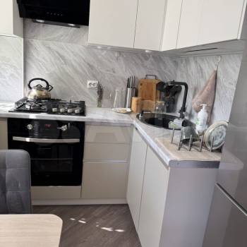 Продается 3-х комнатная квартира, 48 м²