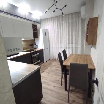 Сдается 2-х комнатная квартира, 64 м²