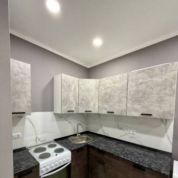 Сдается 1-комнатная квартира, 42 м²