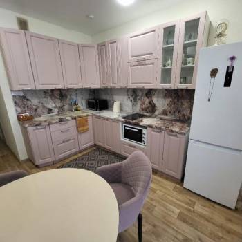 Продается 1-комнатная квартира, 35 м²