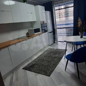 Продается 1-комнатная квартира, 45 м²