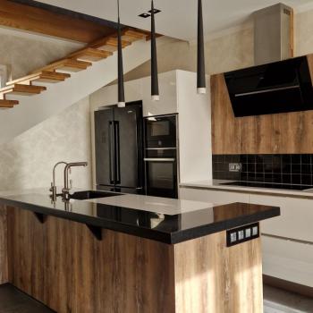 Продается Дом, 307 м²