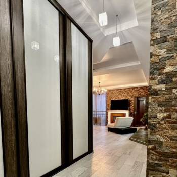 Продается 2-х комнатная квартира, 91,3 м²