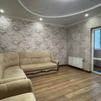 Сдается 2-х комнатная квартира, 76 м²