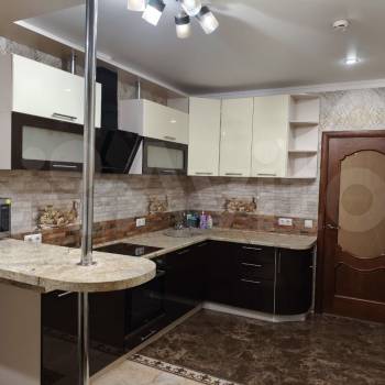 Сдается 2-х комнатная квартира, 76 м²