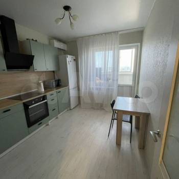Продается 1-комнатная квартира, 36,5 м²