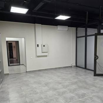 Сдается Нежилое помещение, 90 м²