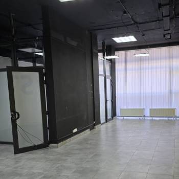 Сдается Нежилое помещение, 90 м²
