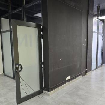 Сдается Нежилое помещение, 90 м²