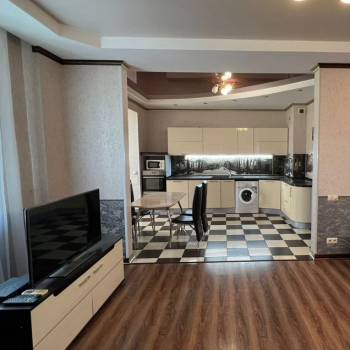 Продается 1-комнатная квартира, 69 м²