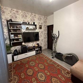 Продается 2-х комнатная квартира, 42 м²