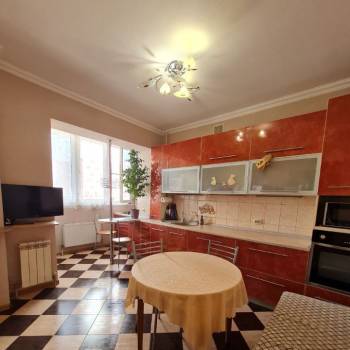Продается 2-х комнатная квартира, 56 м²