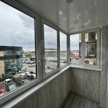 Сдается 1-комнатная квартира, 50,2 м²