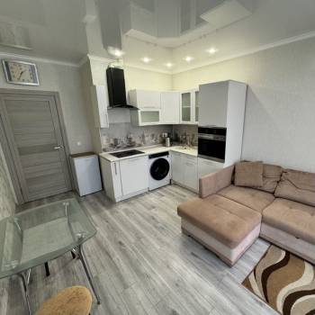 Сдается 1-комнатная квартира, 50,2 м²