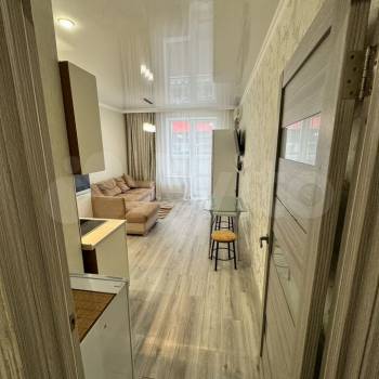 Сдается 1-комнатная квартира, 50,2 м²