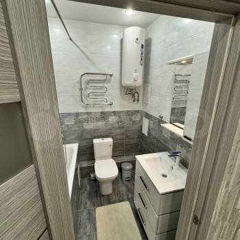 Сдается 1-комнатная квартира, 50,2 м²