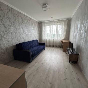 Сдается 1-комнатная квартира, 42 м²