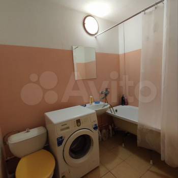 Продается 1-комнатная квартира, 38,1 м²