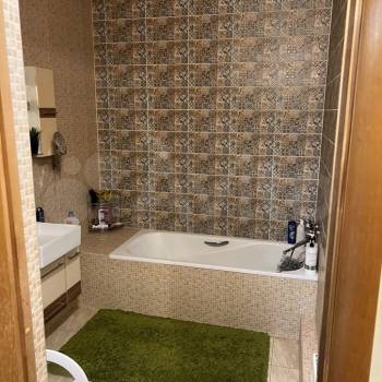 Продается 1-комнатная квартира, 54,3 м²