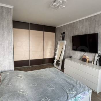 Продается 1-комнатная квартира, 39,7 м²