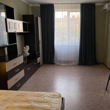 Сдается 1-комнатная квартира, 35 м²