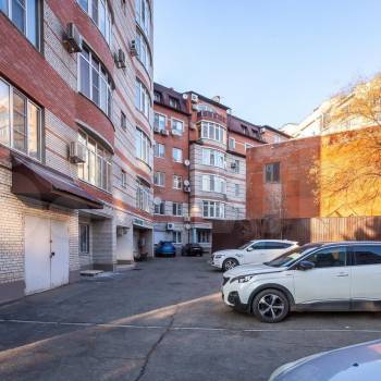 Продается Многокомнатная квартира, 150 м²