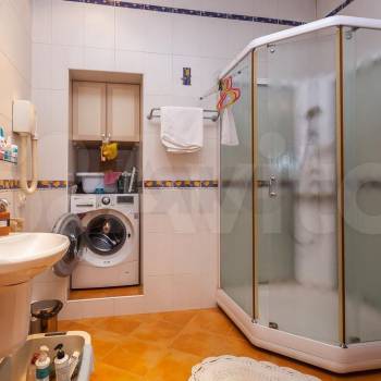 Продается Многокомнатная квартира, 150 м²