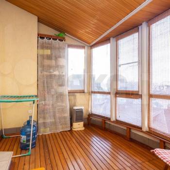 Продается Многокомнатная квартира, 150 м²