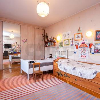 Продается Многокомнатная квартира, 150 м²