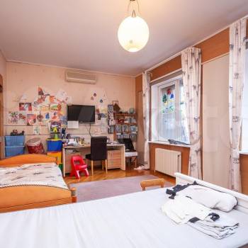 Продается Многокомнатная квартира, 150 м²