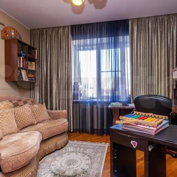 Продается Многокомнатная квартира, 150 м²