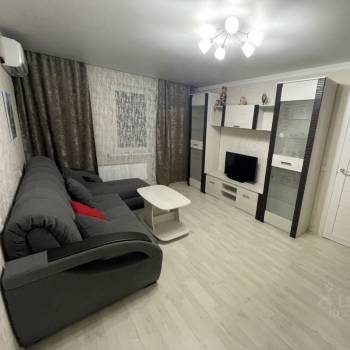 Сдается 1-комнатная квартира, 38 м²